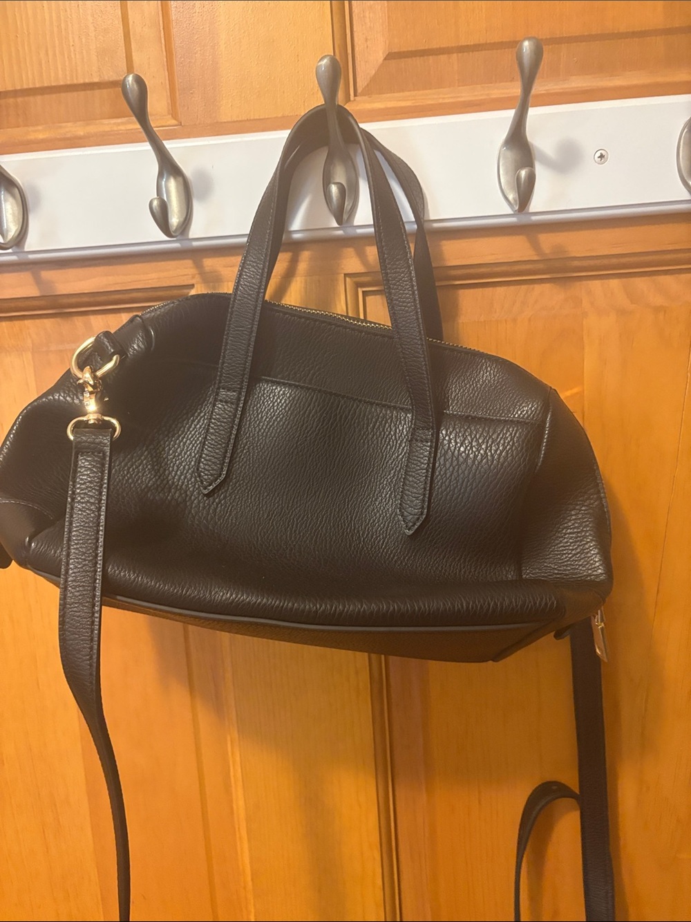 Poppy & Peonies  Out and About Black Pebbled Leather Satchel with Gold Hardware - Picture 3 of 8
